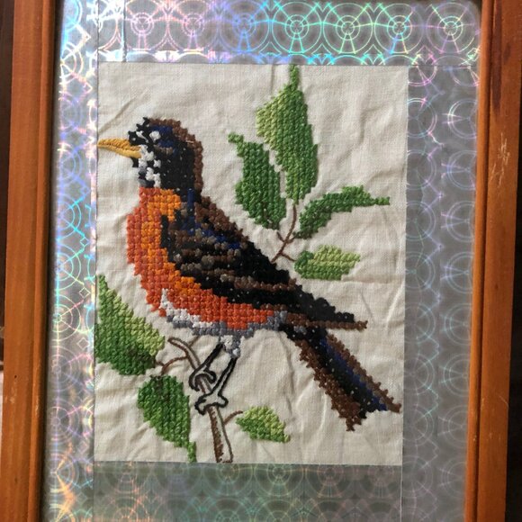 Framed needlework embroidery bird small wall decor - Picture 3 of 4